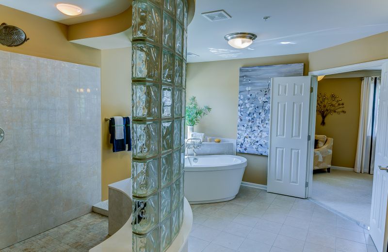 Best Bathroom Renovation Contractors in Brandon, FL
